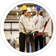 自行走升降機_固定登車(chē)橋_升降舞台_移動(dòng)登(dēng)車(chē)橋_裝卸平台_升降貨梯